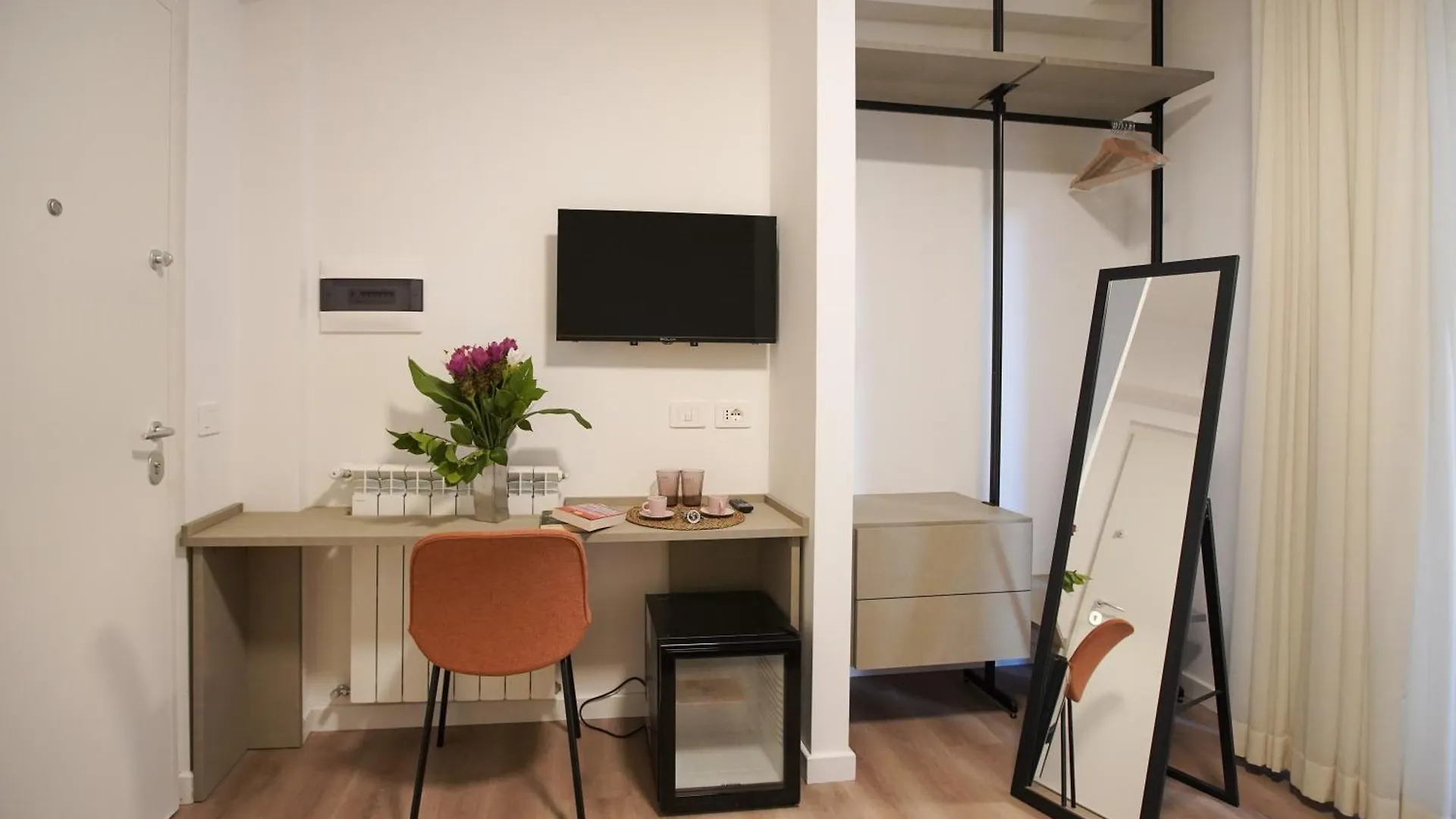Bed & Breakfast B-Pizzofalcone Naples