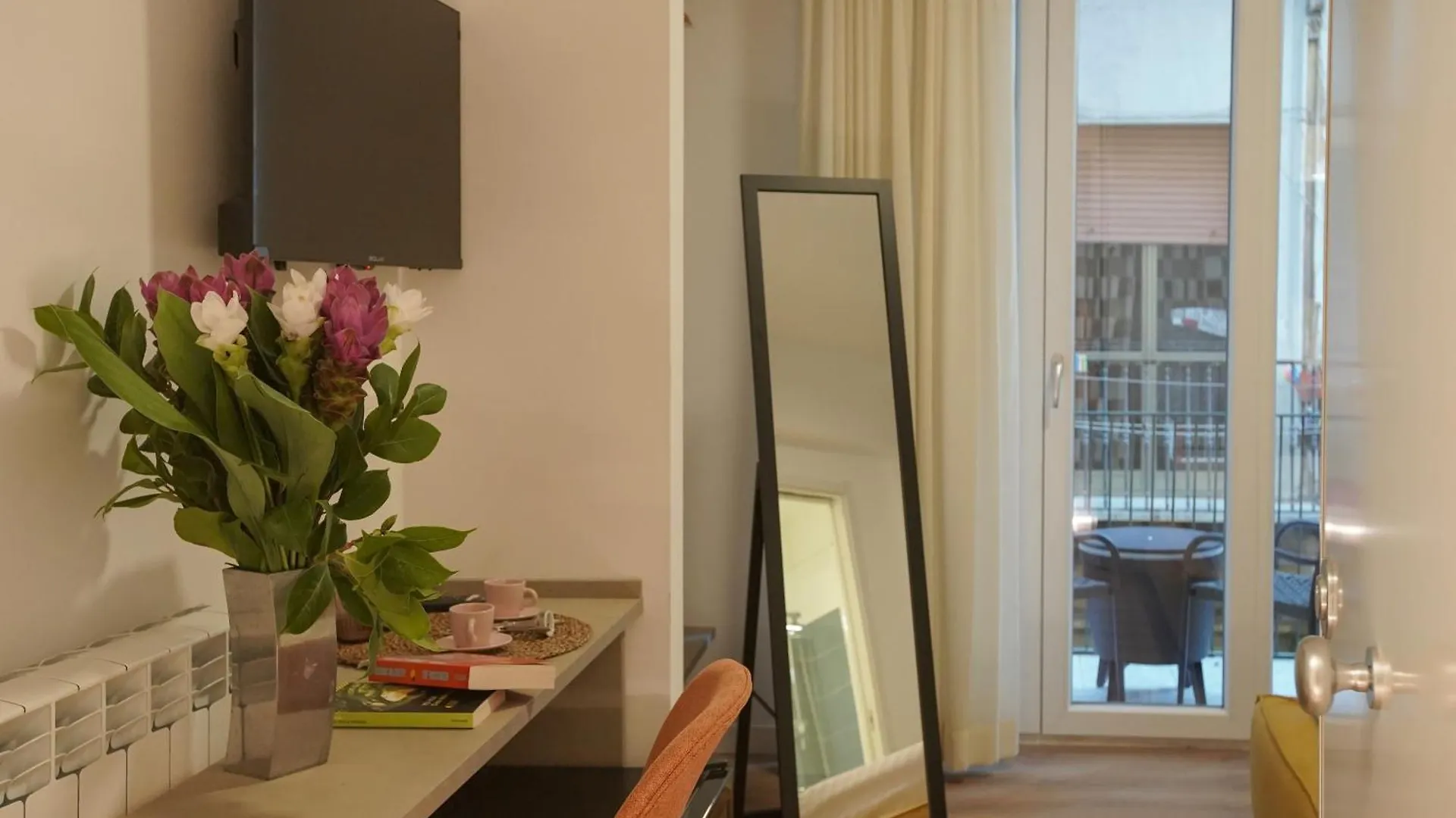 Bed & Breakfast B-Pizzofalcone Naples