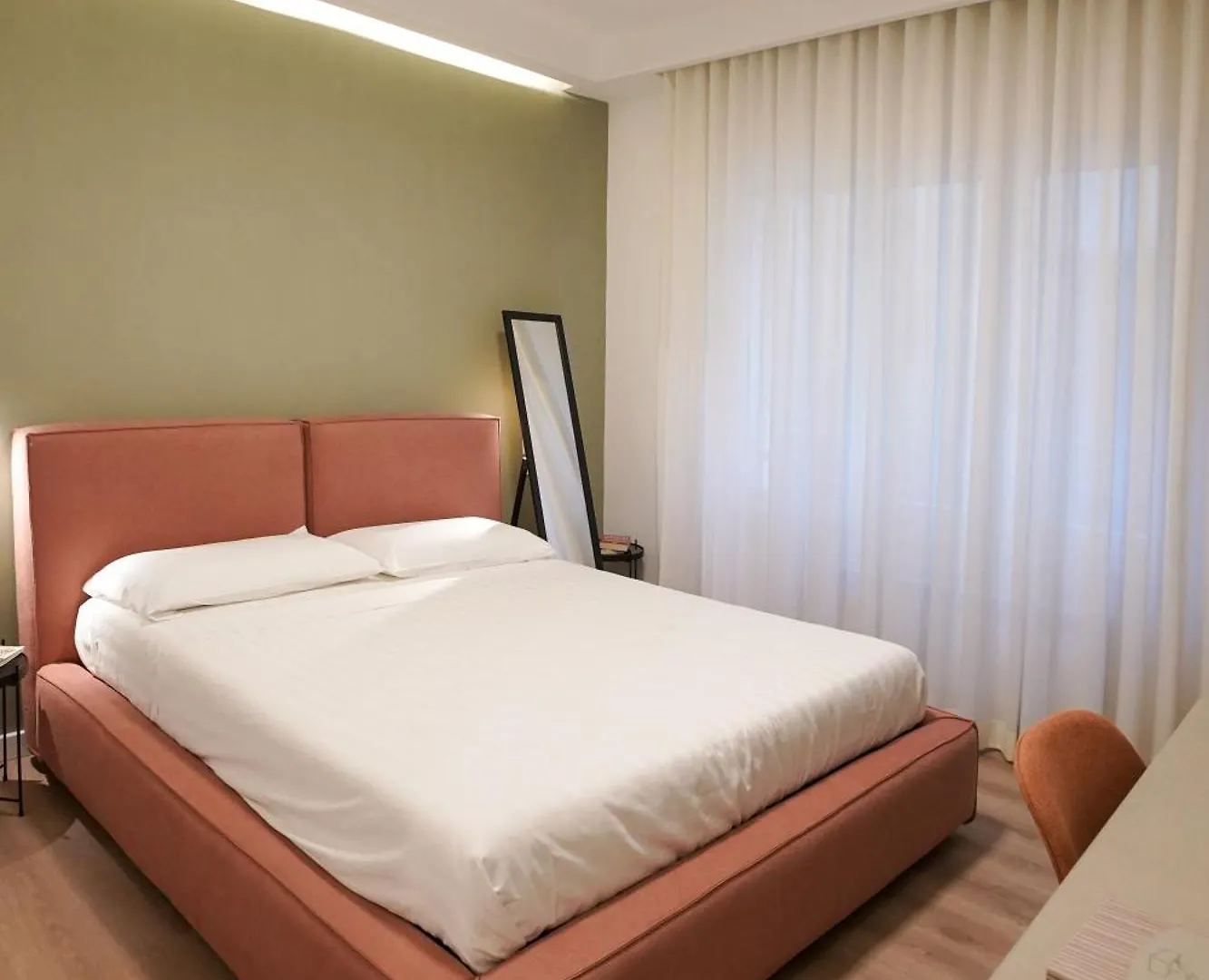 B-Pizzofalcone Naples Bed & Breakfast