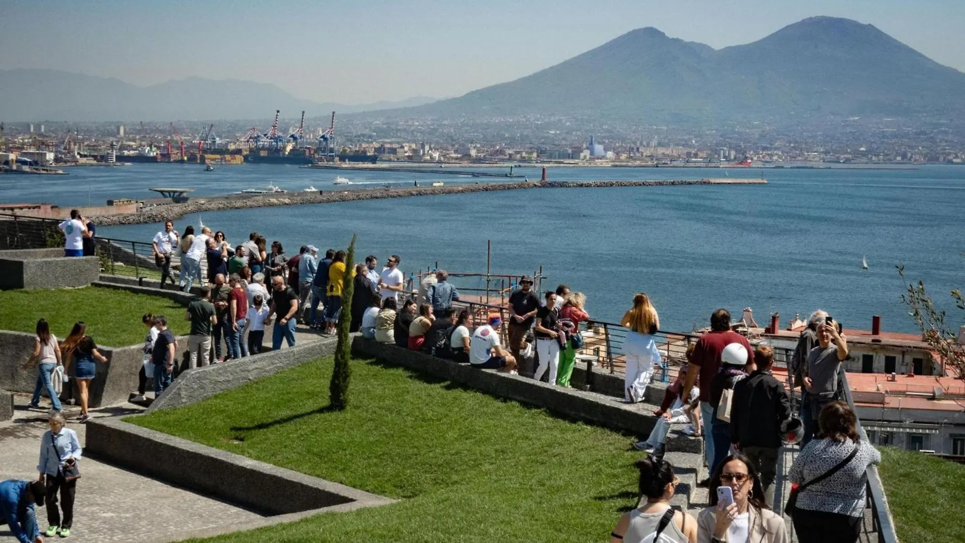 Bed & Breakfast B-Pizzofalcone Naples